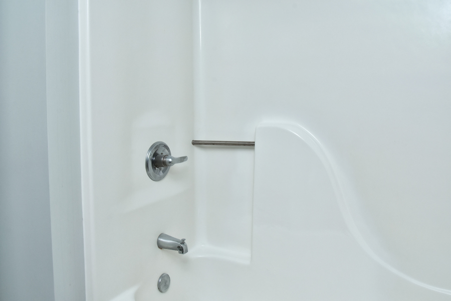 6 Justin Court main bathroom